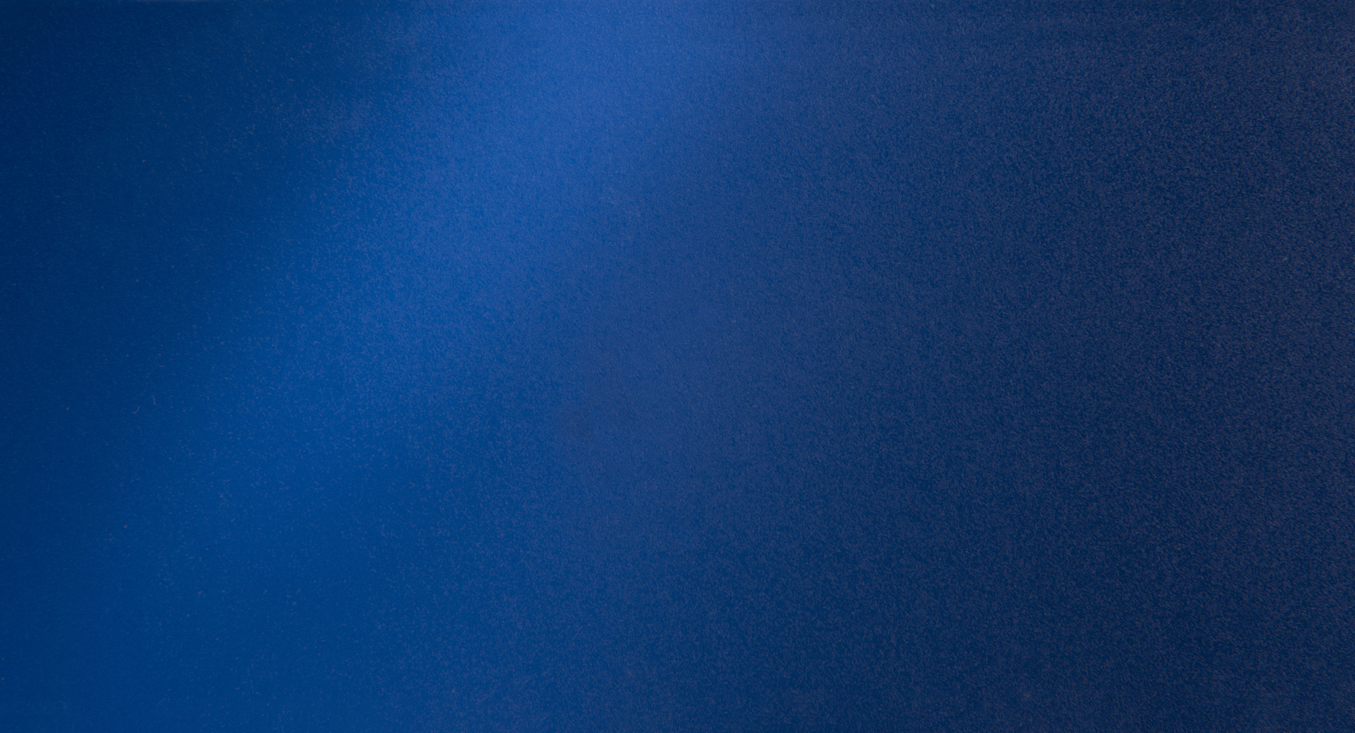 Extérieur : 5010 Bleu gentiane satiné